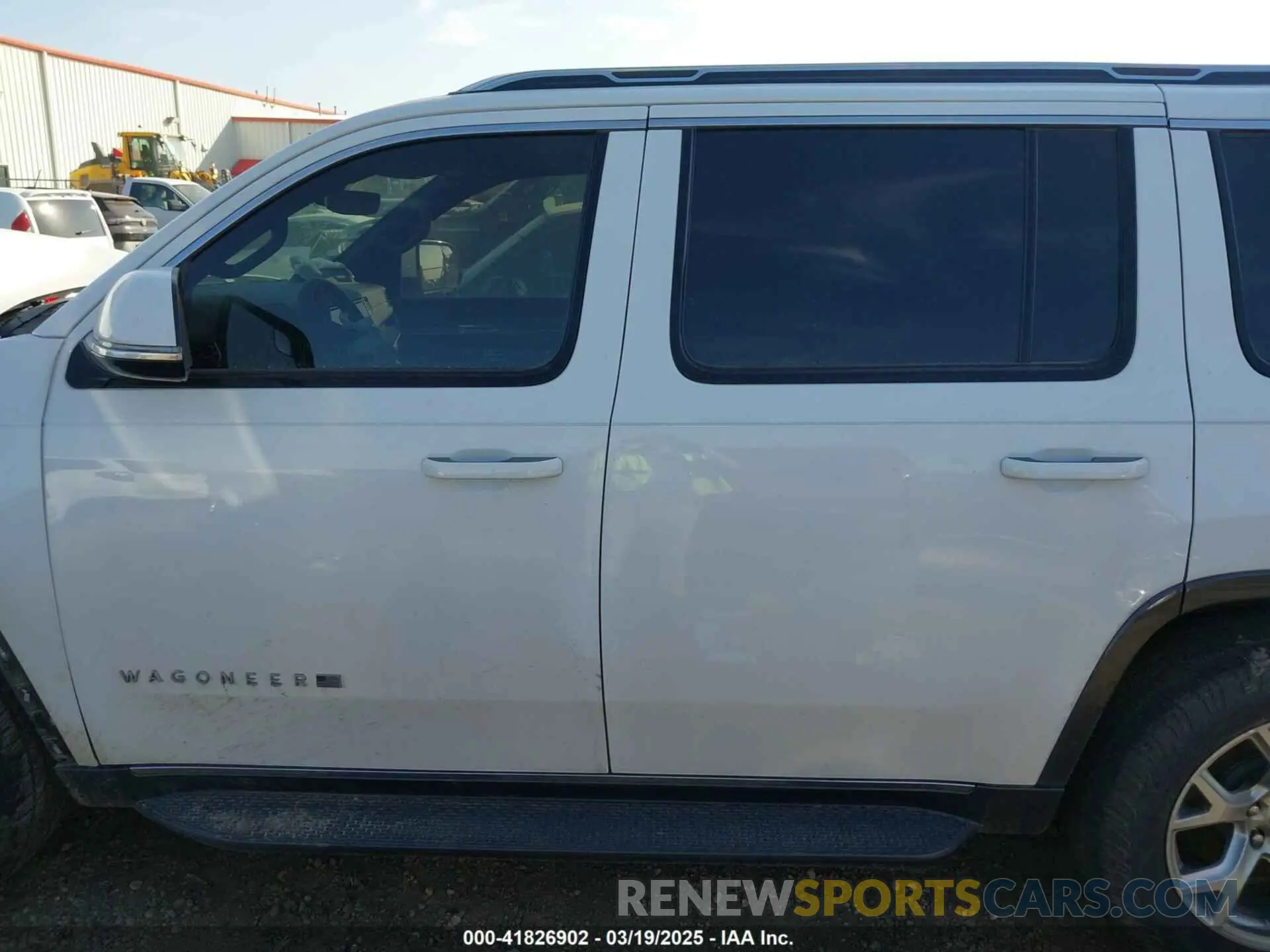 15 Photograph of a damaged car 1C4SJUBT1NS130210 JEEP WAGONEER 2022
