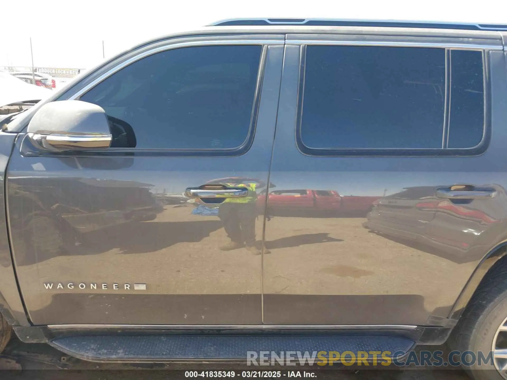 14 Photograph of a damaged car 1C4SJUBT5NS117850 JEEP WAGONEER 2022