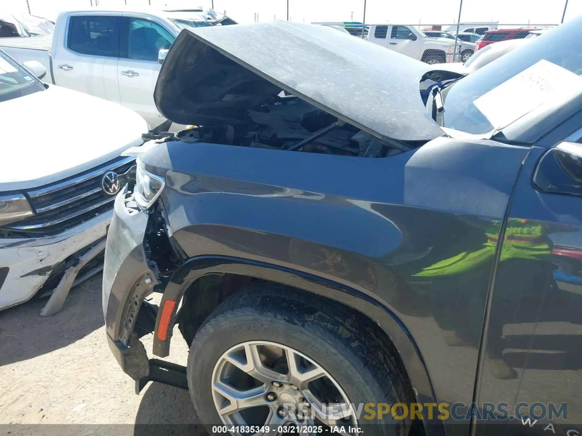 6 Photograph of a damaged car 1C4SJUBT5NS117850 JEEP WAGONEER 2022