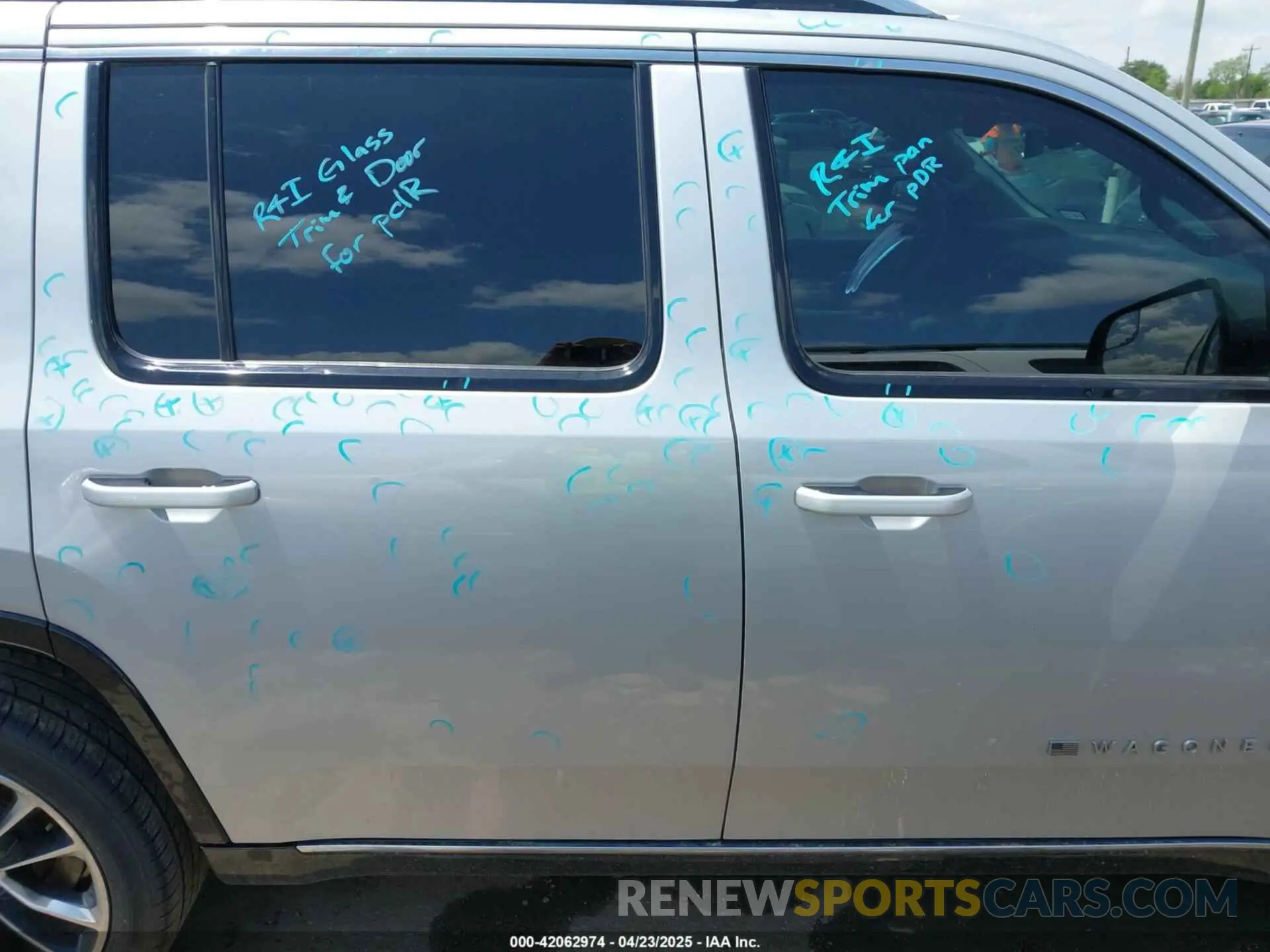 13 Photograph of a damaged car 1C4SJUDT4NS118002 JEEP WAGONEER 2022