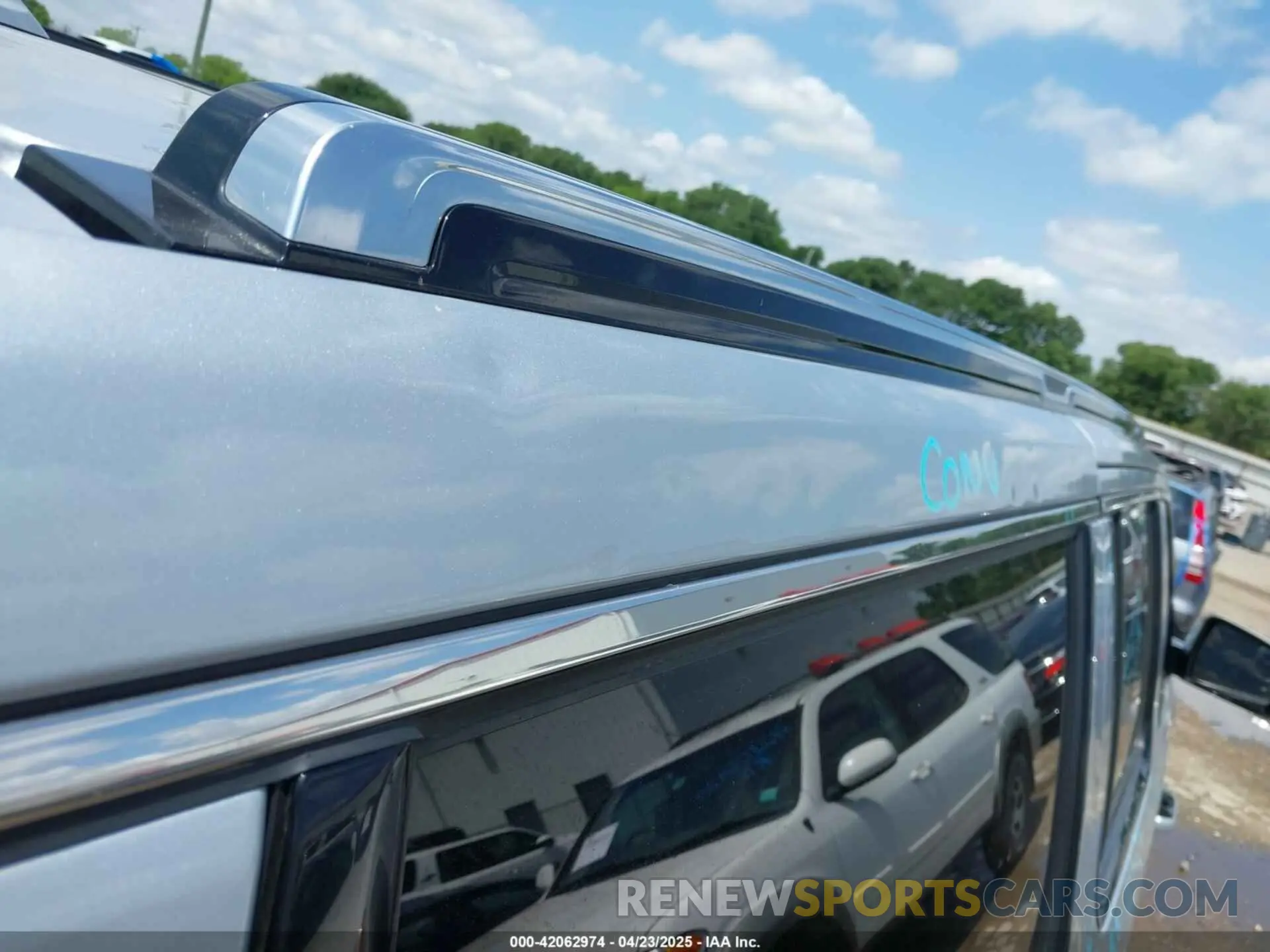 20 Photograph of a damaged car 1C4SJUDT4NS118002 JEEP WAGONEER 2022