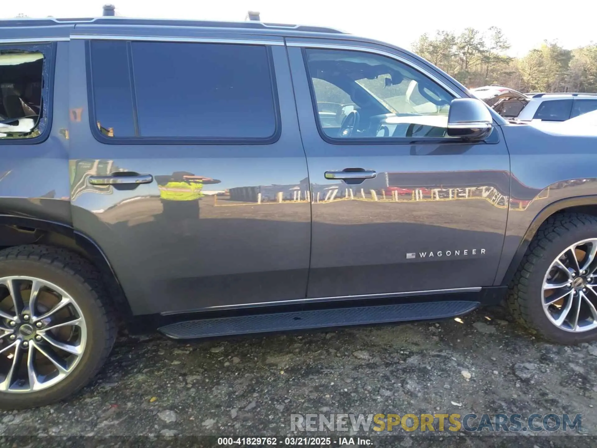 13 Photograph of a damaged car 1C4SJVBT0NS211883 JEEP WAGONEER 2022