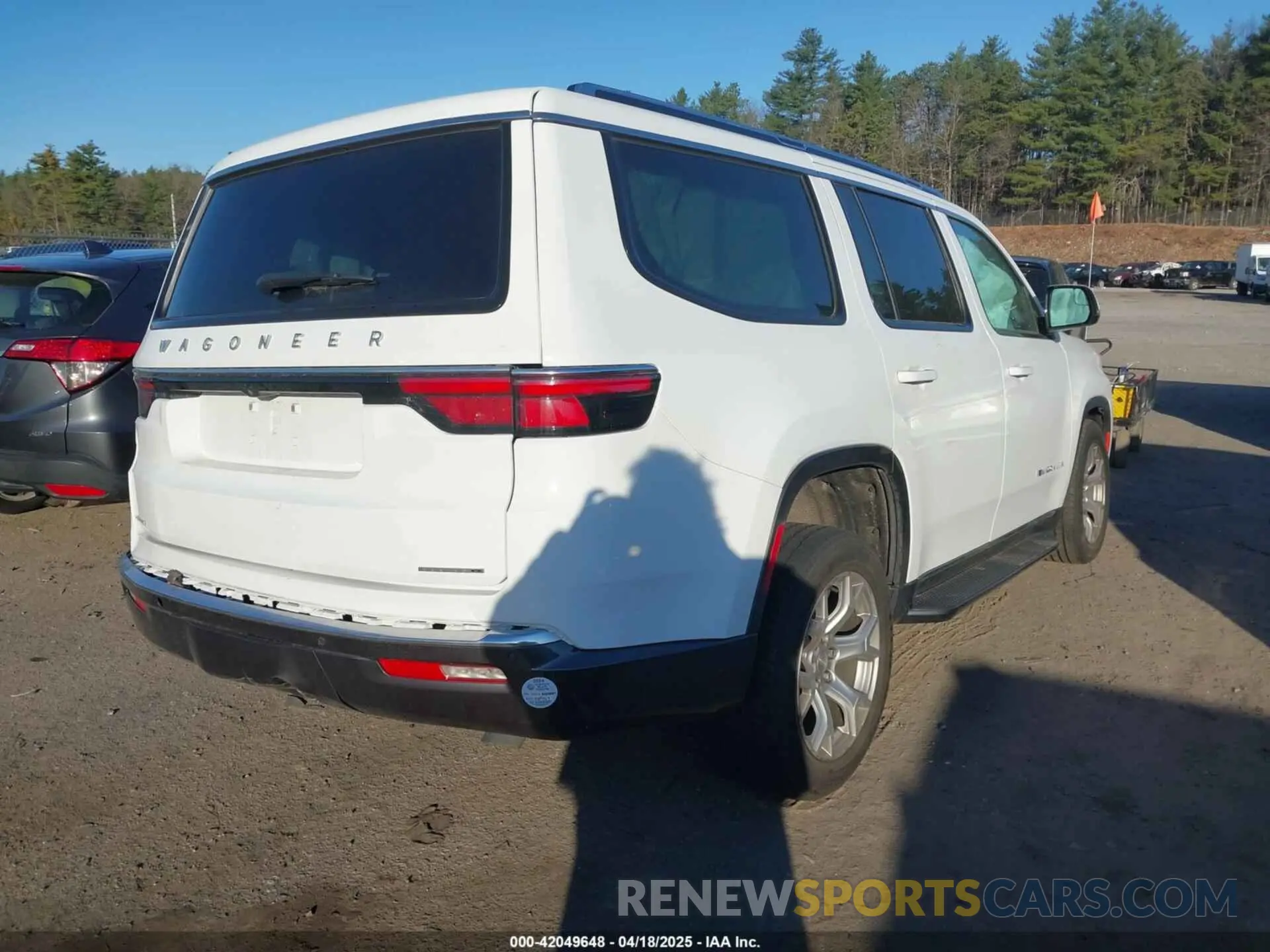 4 Photograph of a damaged car 1C4SJVBT1NS103823 JEEP WAGONEER 2022