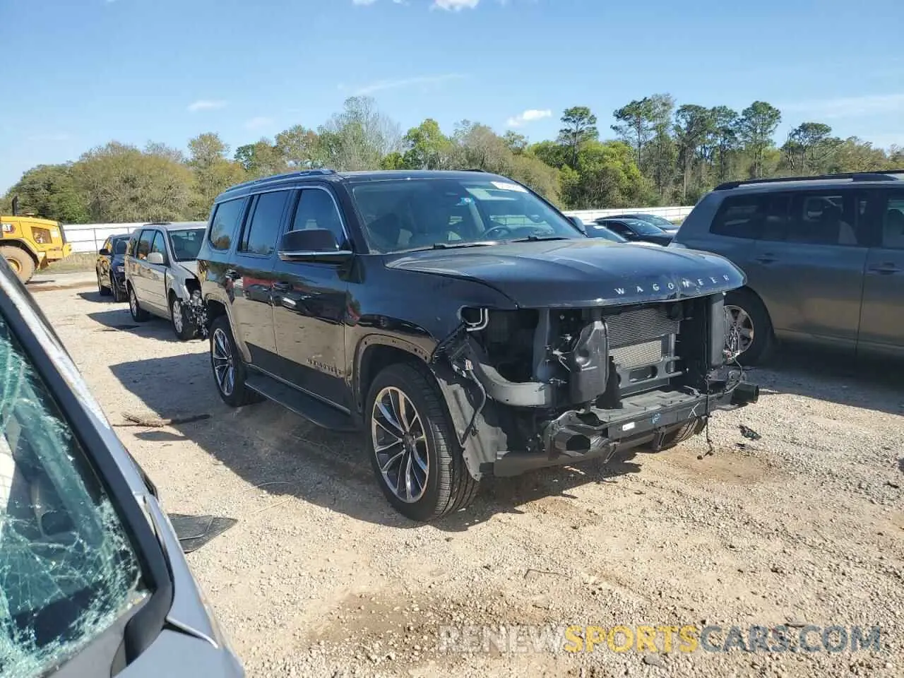 4 Photograph of a damaged car 1C4SJVBT4NS114508 JEEP WAGONEER 2022