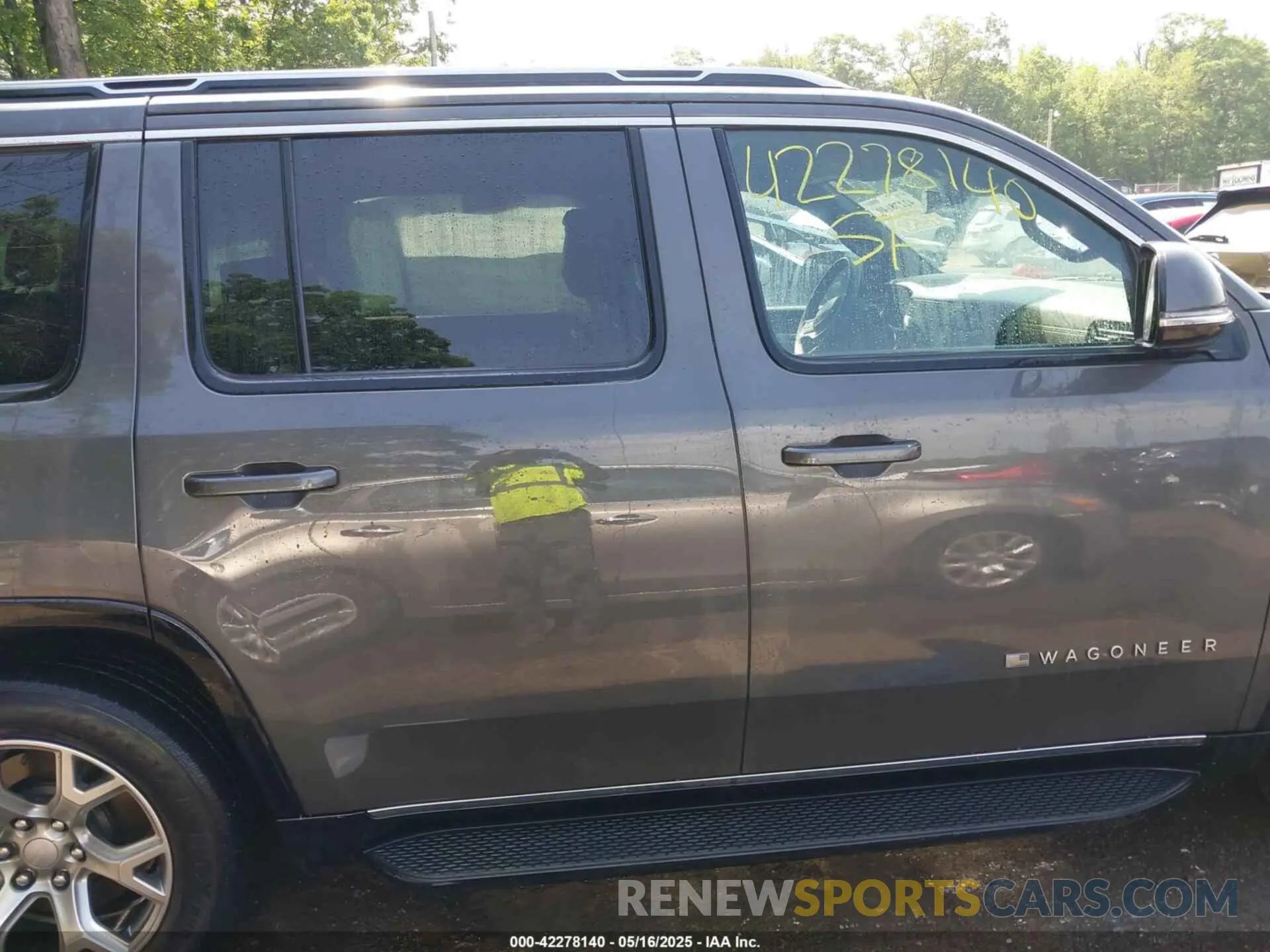 13 Photograph of a damaged car 1C4SJVBT4NS124701 JEEP WAGONEER 2022