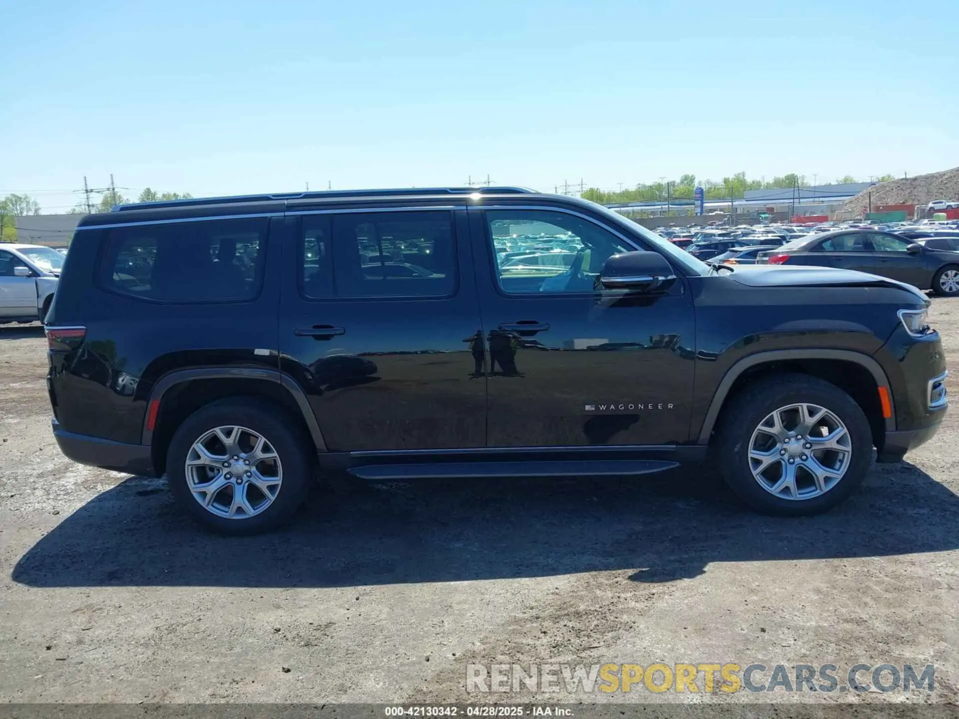13 Photograph of a damaged car 1C4SJVBT4NS128926 JEEP WAGONEER 2022
