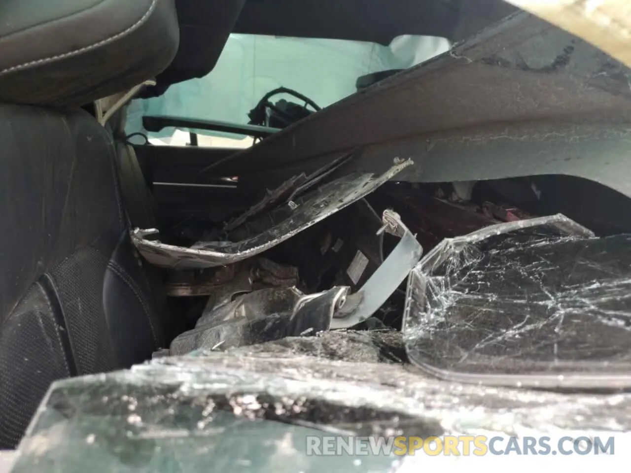 11 Photograph of a damaged car 1C4SJVBT5NS205576 JEEP WAGONEER 2022