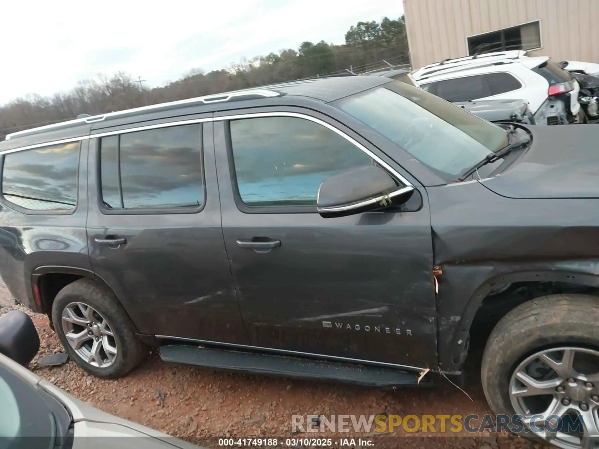 13 Photograph of a damaged car 1C4SJVBT6NS142763 JEEP WAGONEER 2022