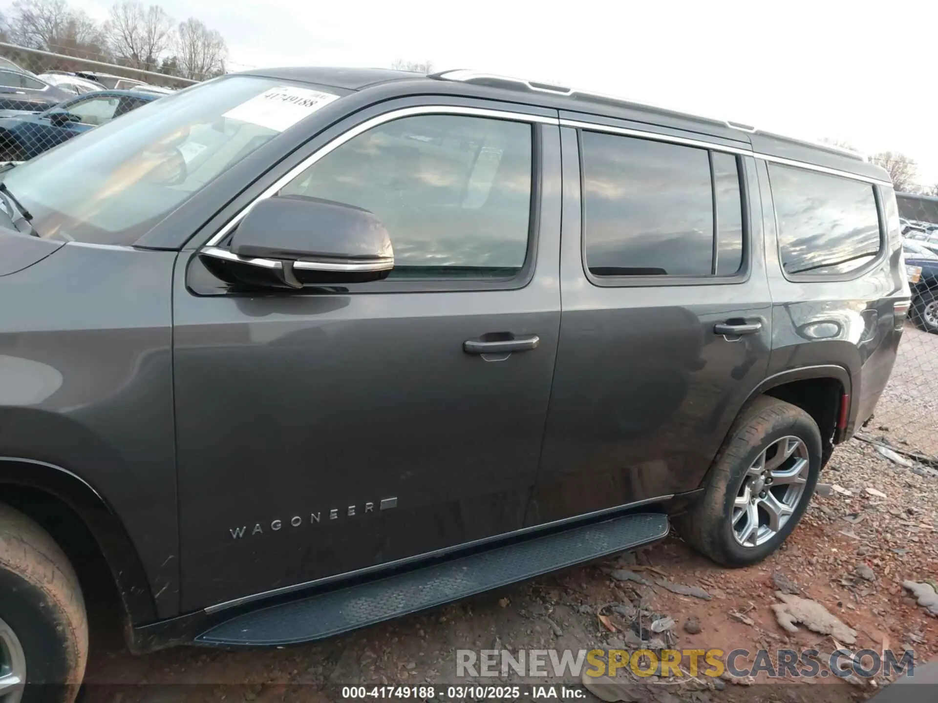 14 Photograph of a damaged car 1C4SJVBT6NS142763 JEEP WAGONEER 2022