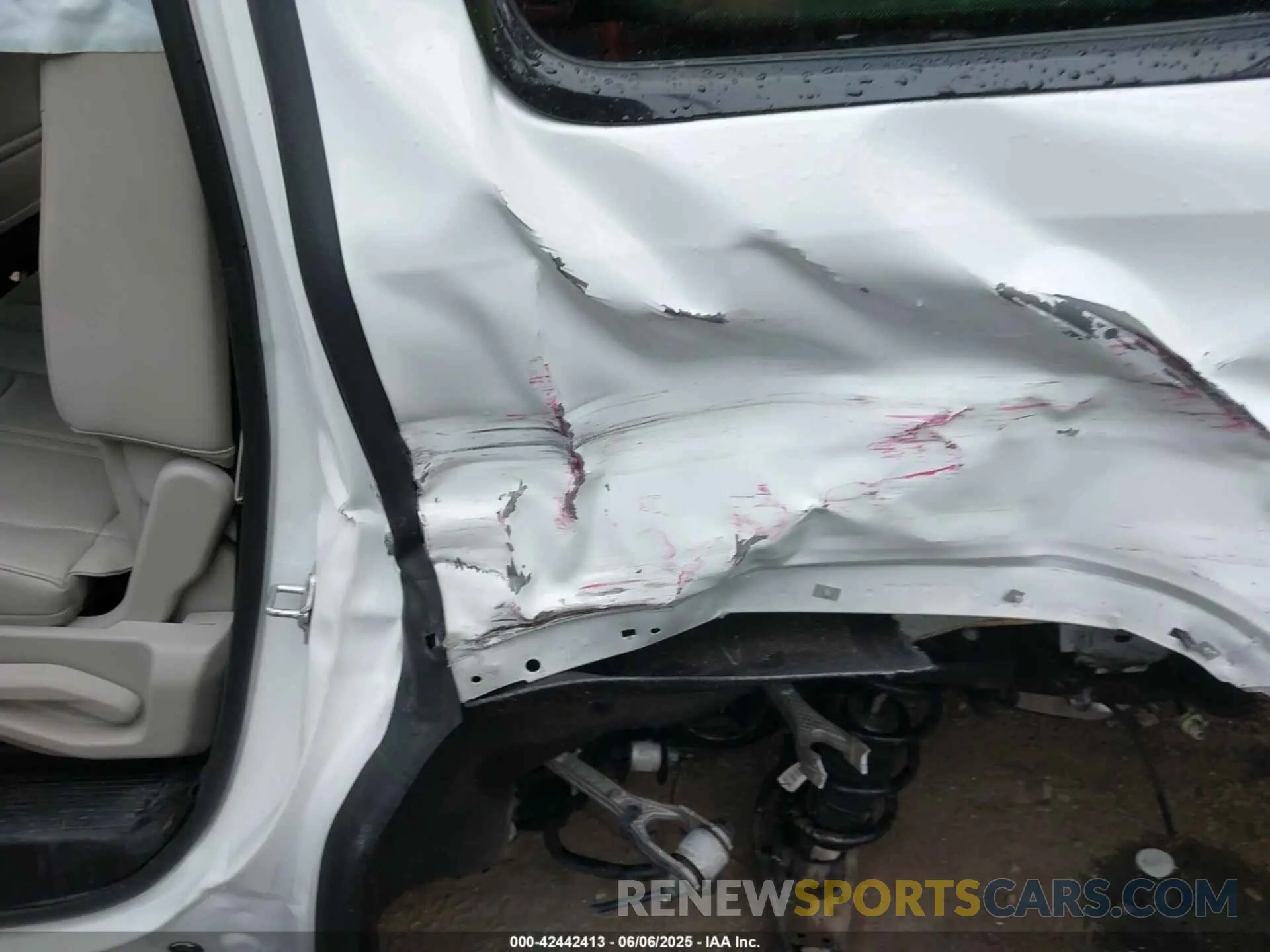 6 Photograph of a damaged car 1C4SJVBTXNS178729 JEEP WAGONEER 2022