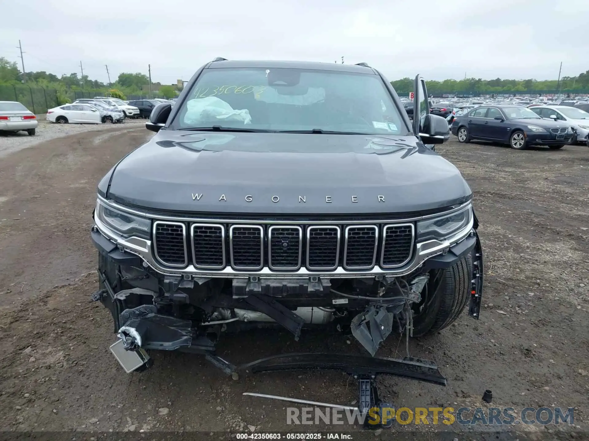 12 Photograph of a damaged car 1C4SJVDT1NS108694 JEEP WAGONEER 2022