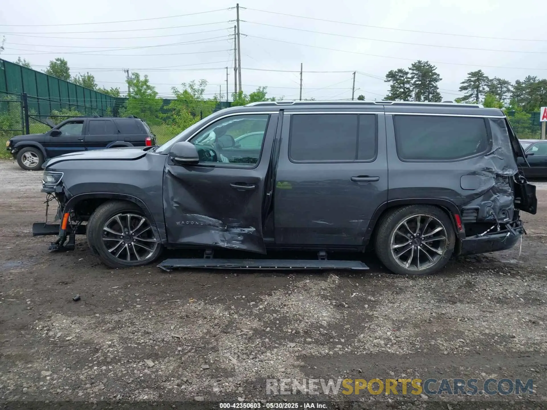 14 Photograph of a damaged car 1C4SJVDT1NS108694 JEEP WAGONEER 2022