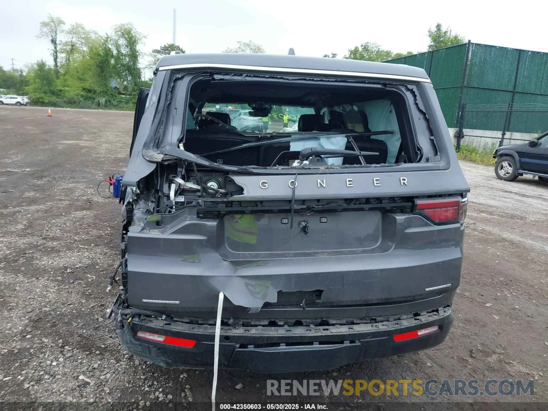 21 Photograph of a damaged car 1C4SJVDT1NS108694 JEEP WAGONEER 2022