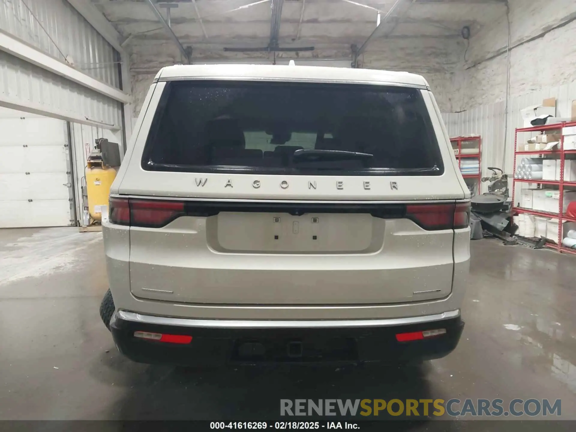 16 Photograph of a damaged car 1C4SJVDT1NS202932 JEEP WAGONEER 2022