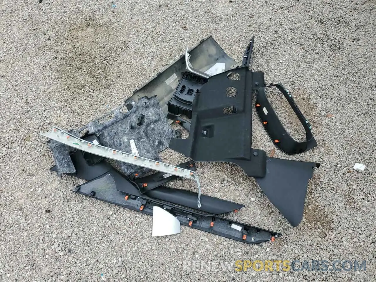 13 Photograph of a damaged car 1C4SJVDT2NS130011 JEEP WAGONEER 2022