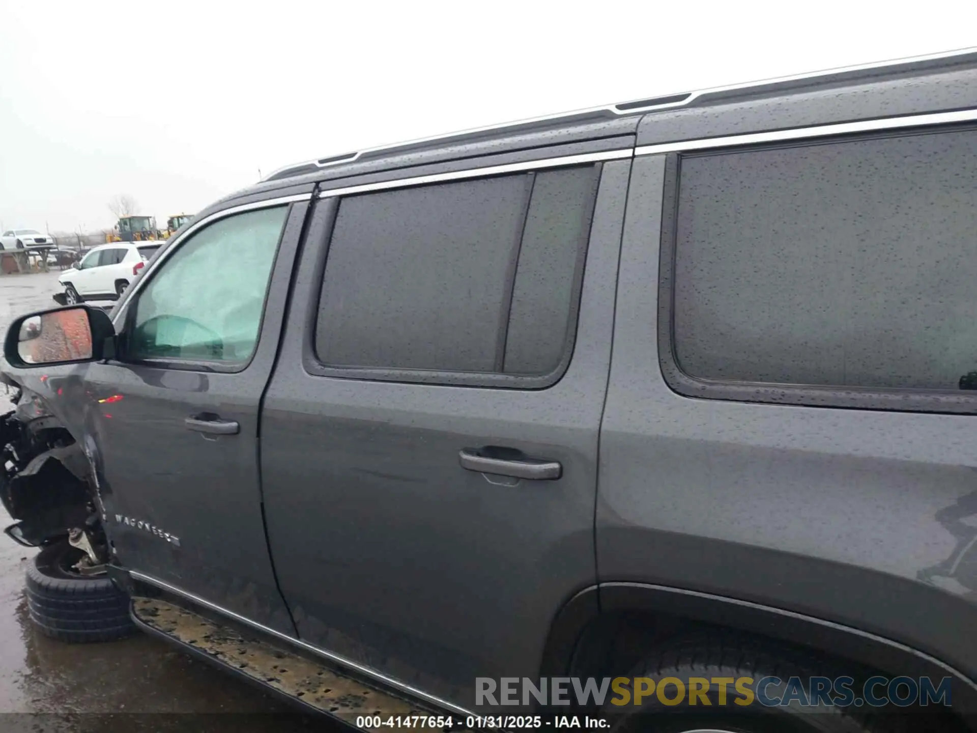 14 Photograph of a damaged car 1C4SJVDT3NS142233 JEEP WAGONEER 2022