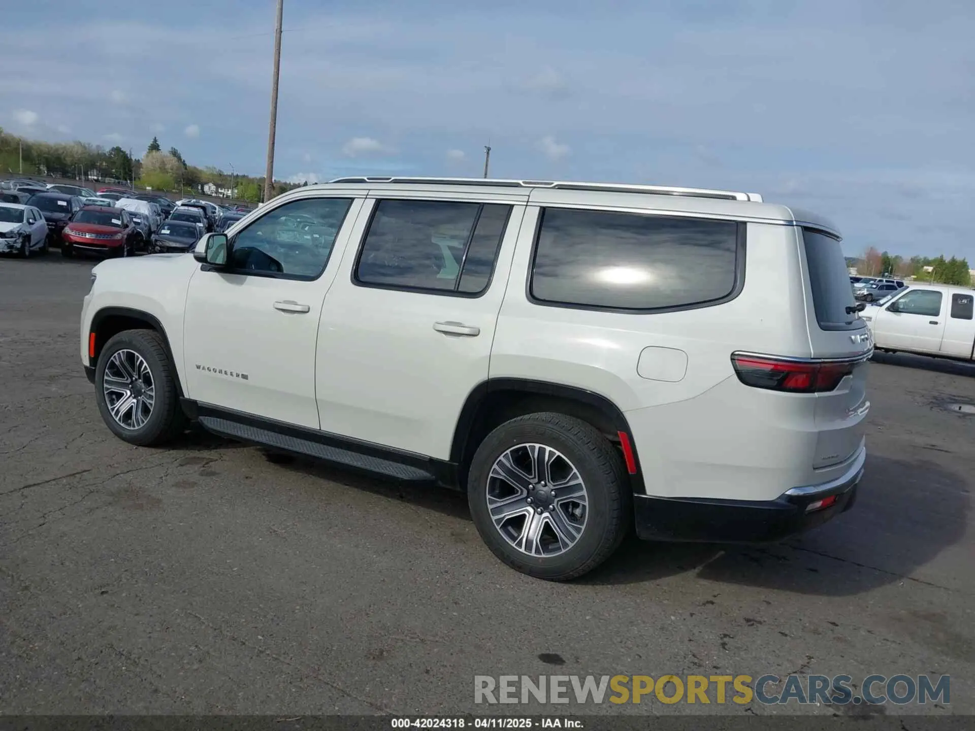3 Photograph of a damaged car 1C4SJVDT7NS137133 JEEP WAGONEER 2022