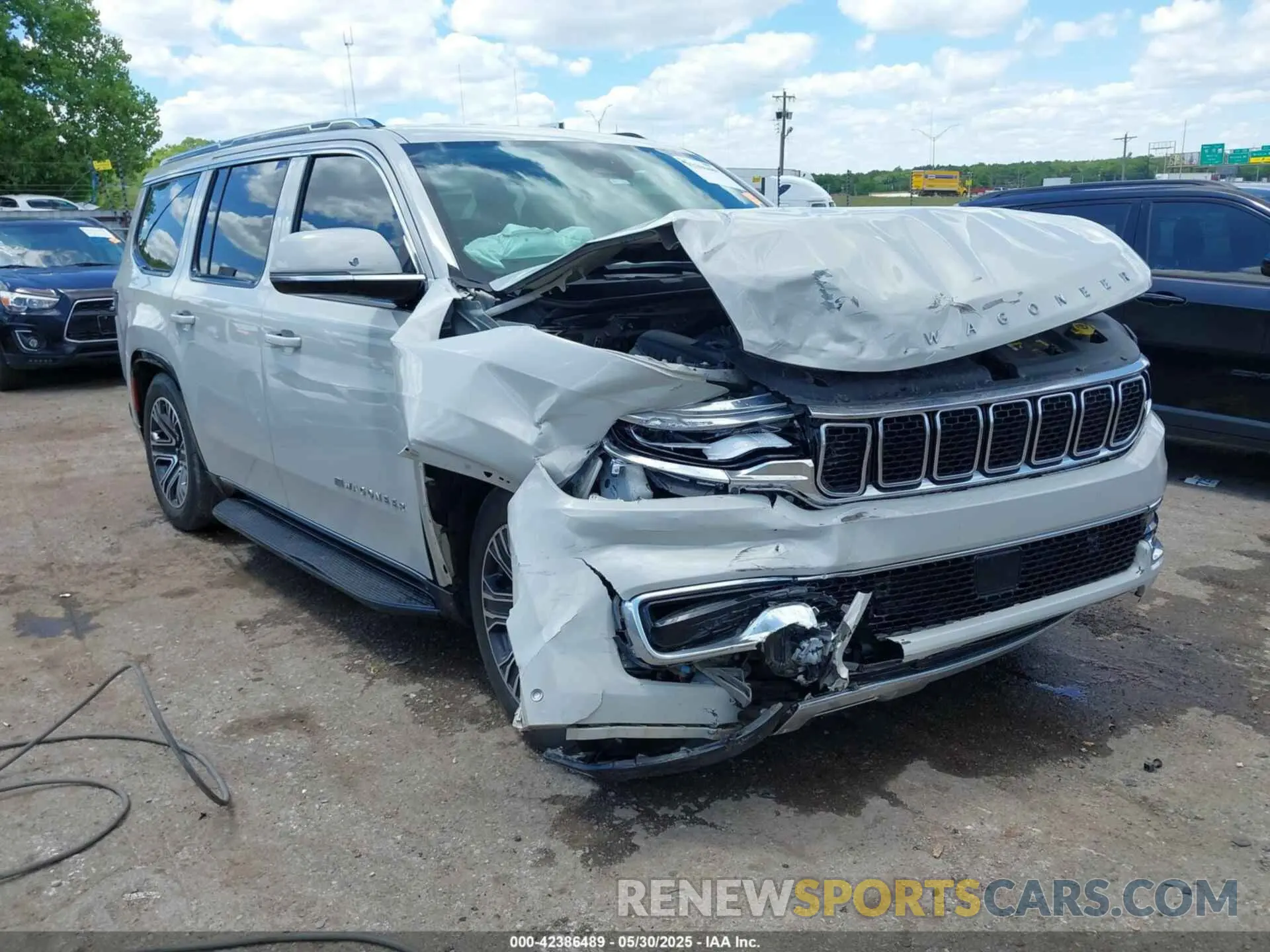 1 Photograph of a damaged car 1C4SJVDT9NS137506 JEEP WAGONEER 2022