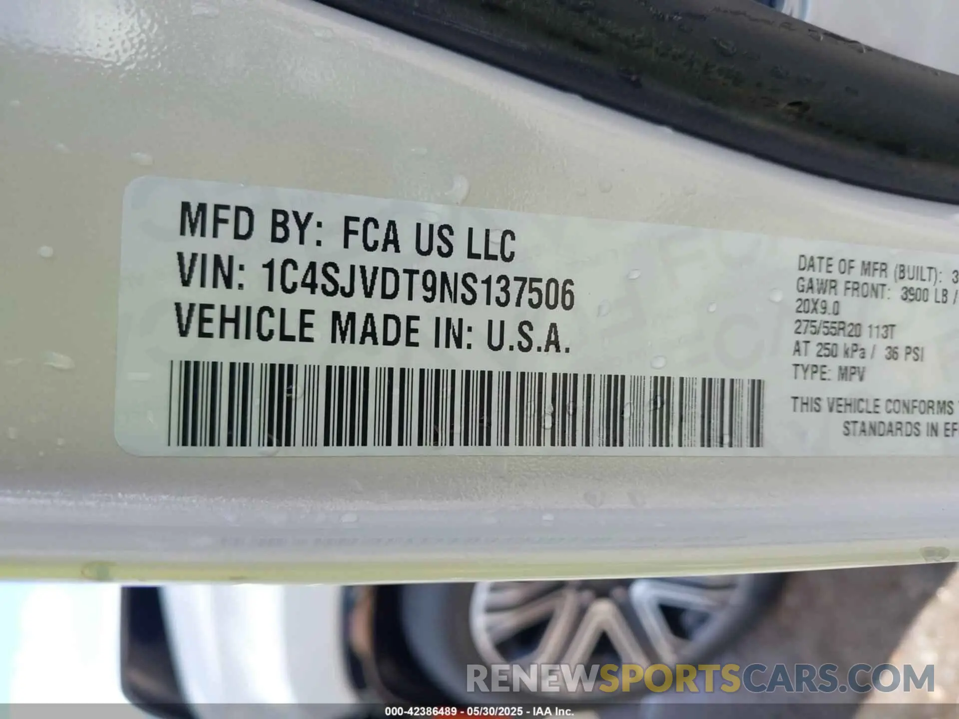 9 Photograph of a damaged car 1C4SJVDT9NS137506 JEEP WAGONEER 2022