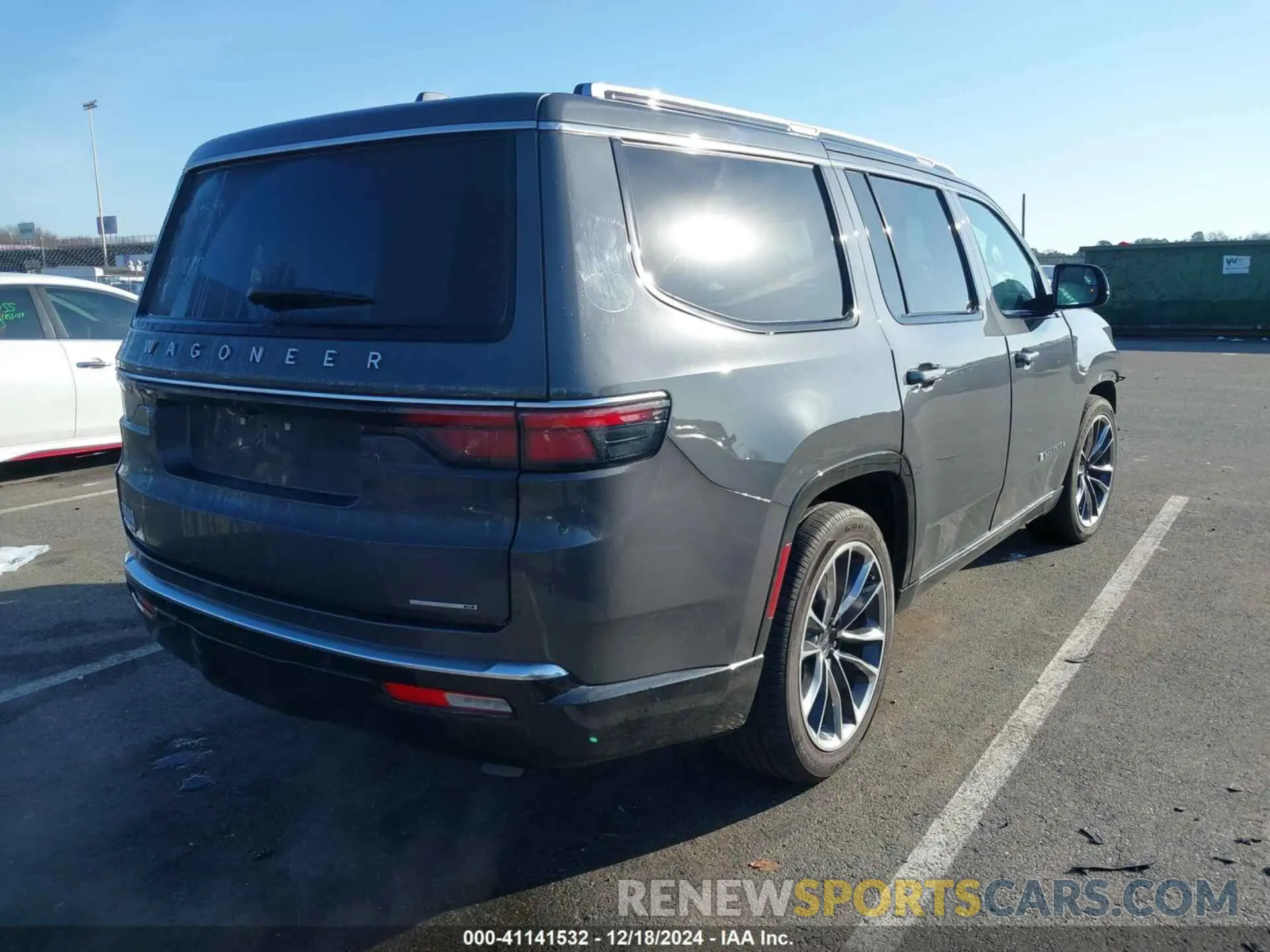 4 Photograph of a damaged car 1C4SJVDTXNS125459 JEEP WAGONEER 2022