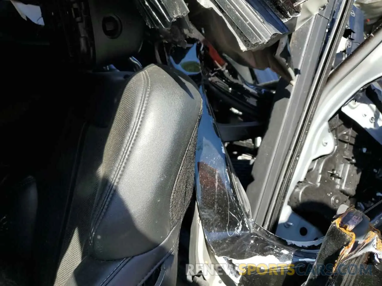 10 Photograph of a damaged car 1C4SJSBPXPS568282 JEEP WAGONEER 2023