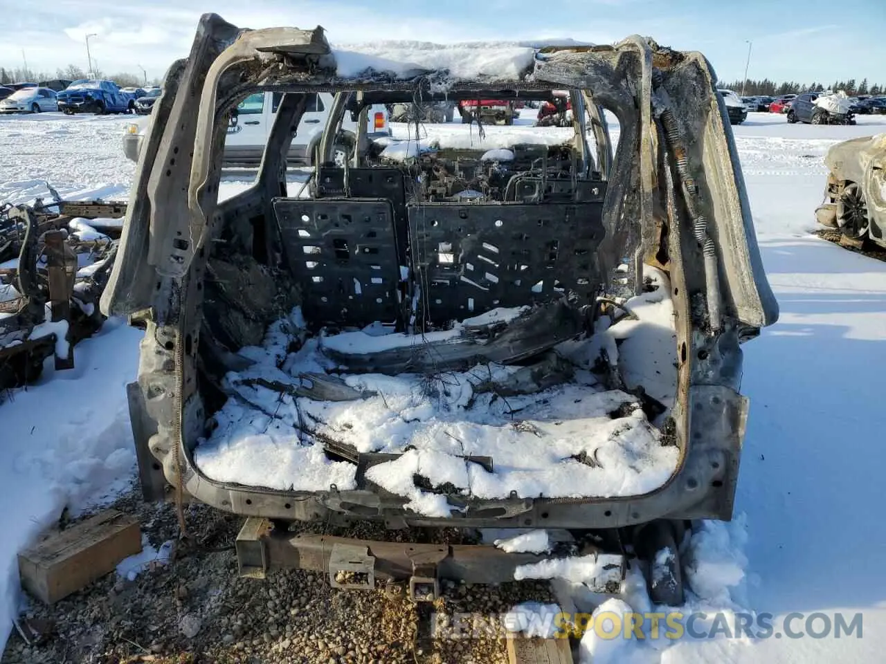 6 Photograph of a damaged car 1C4SJSDPXPS543072 JEEP WAGONEER 2023