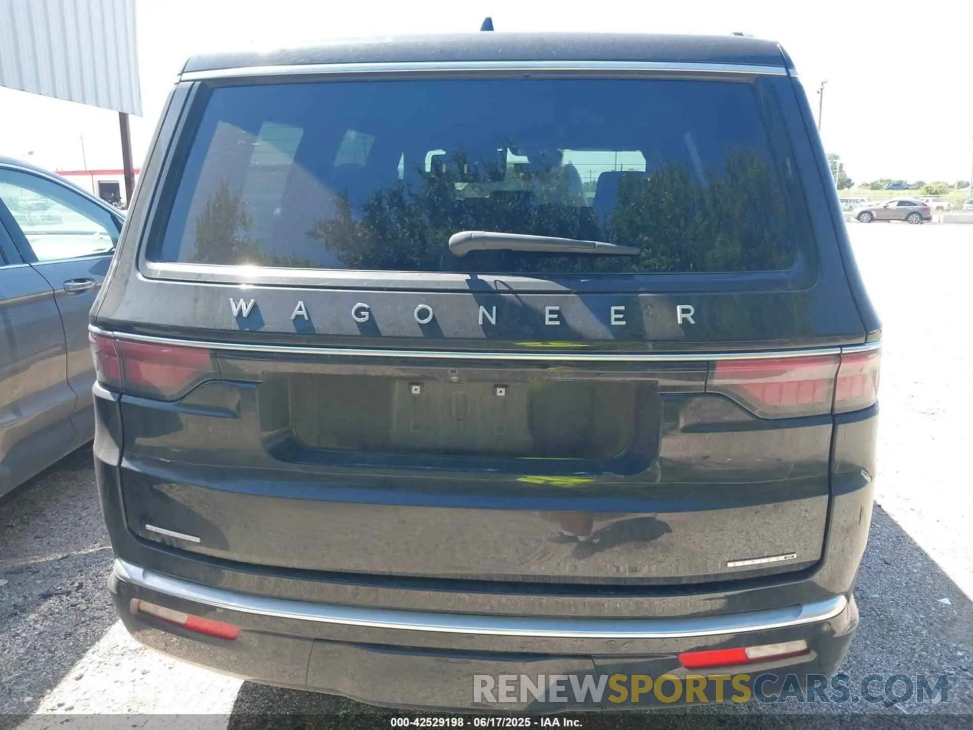 16 Photograph of a damaged car 1C4SJVDP1PS505523 JEEP WAGONEER 2023