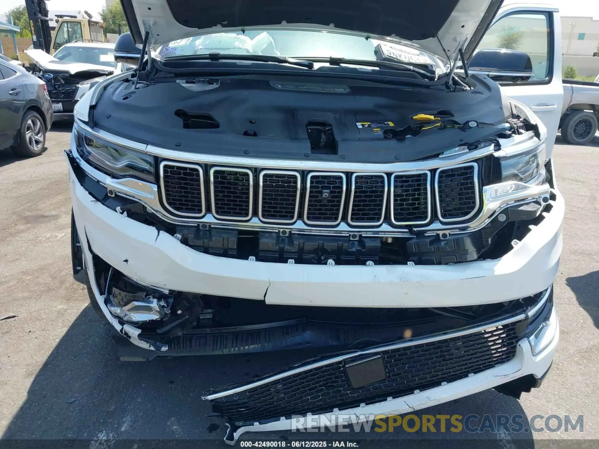 6 Photograph of a damaged car 1C4SJUAP9RS110913 JEEP WAGONEER 2024