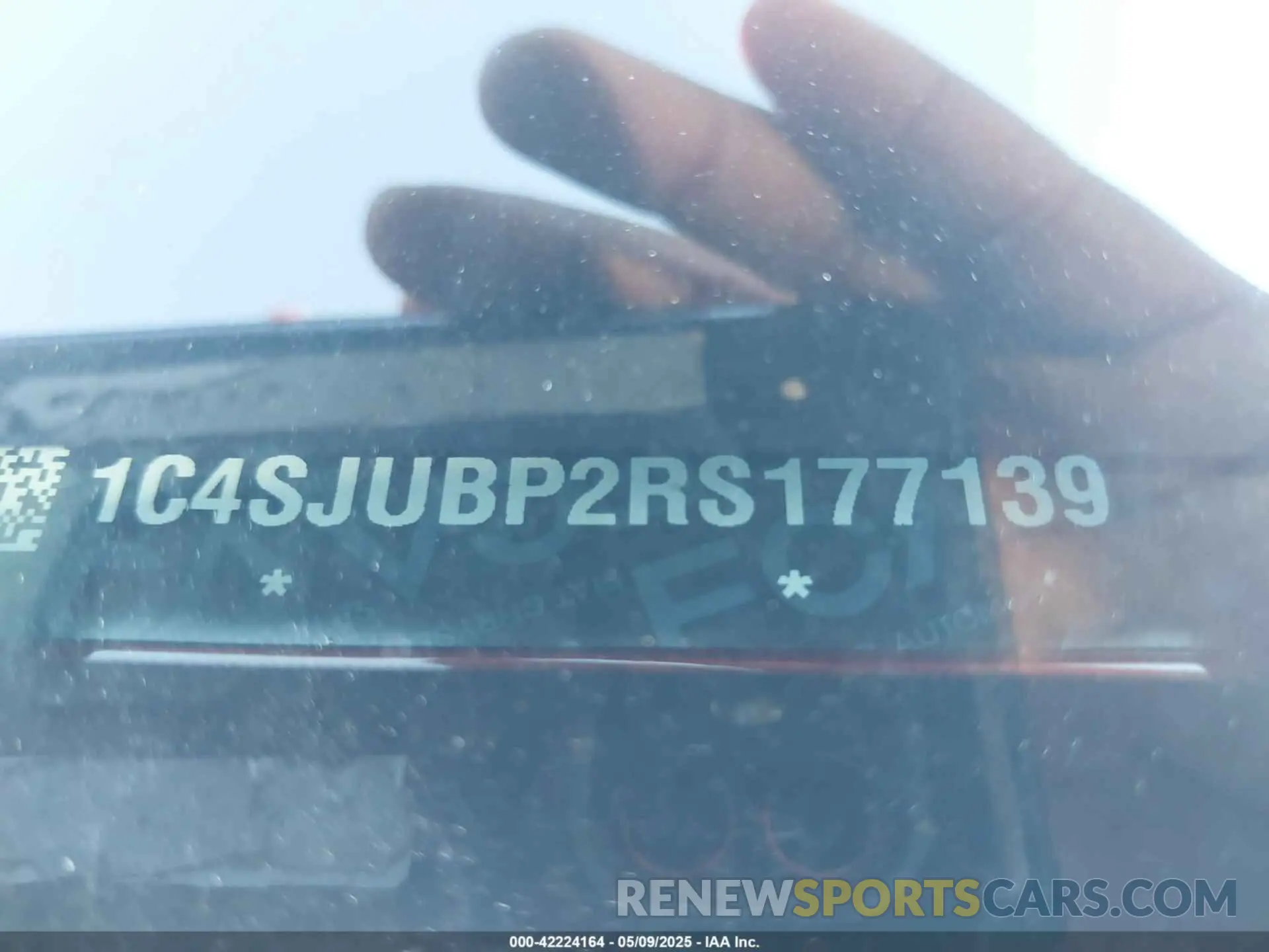 9 Photograph of a damaged car 1C4SJUBP2RS177139 JEEP WAGONEER 2024