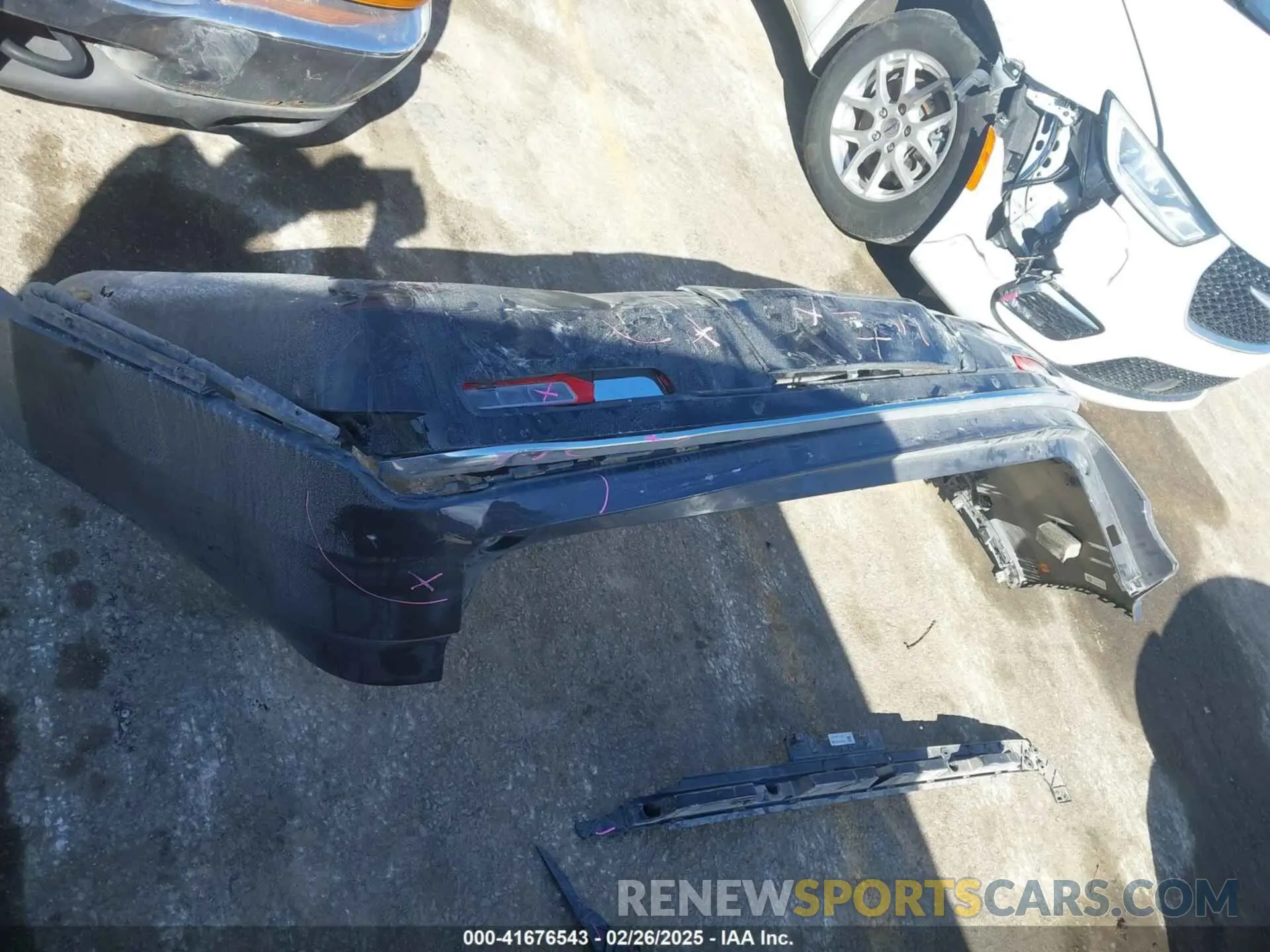 12 Photograph of a damaged car 1C4SJUBP3RS137572 JEEP WAGONEER 2024