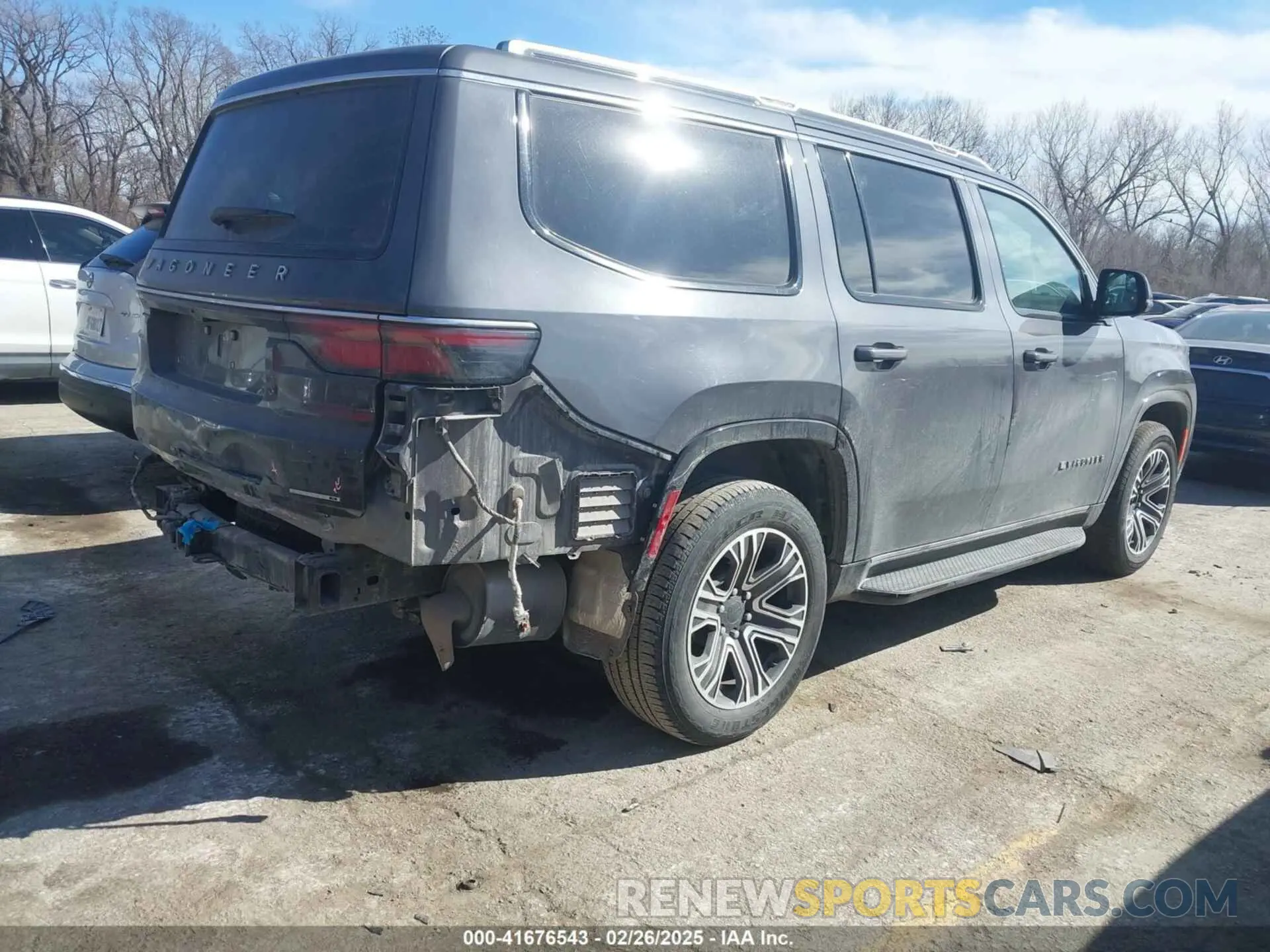 4 Photograph of a damaged car 1C4SJUBP3RS137572 JEEP WAGONEER 2024