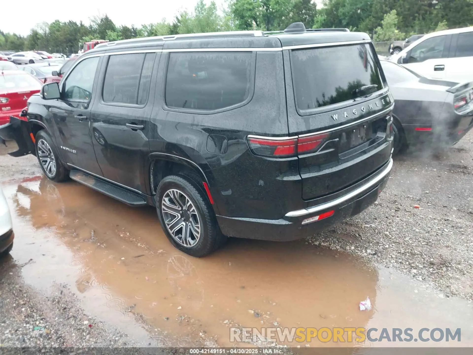 3 Photograph of a damaged car 1C4SJUBP9RS177512 JEEP WAGONEER 2024