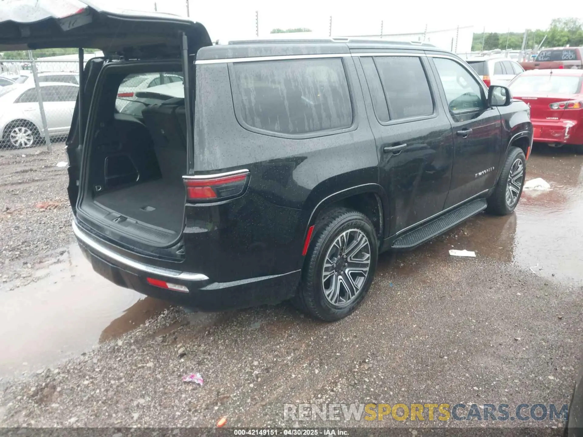 4 Photograph of a damaged car 1C4SJUBP9RS177512 JEEP WAGONEER 2024
