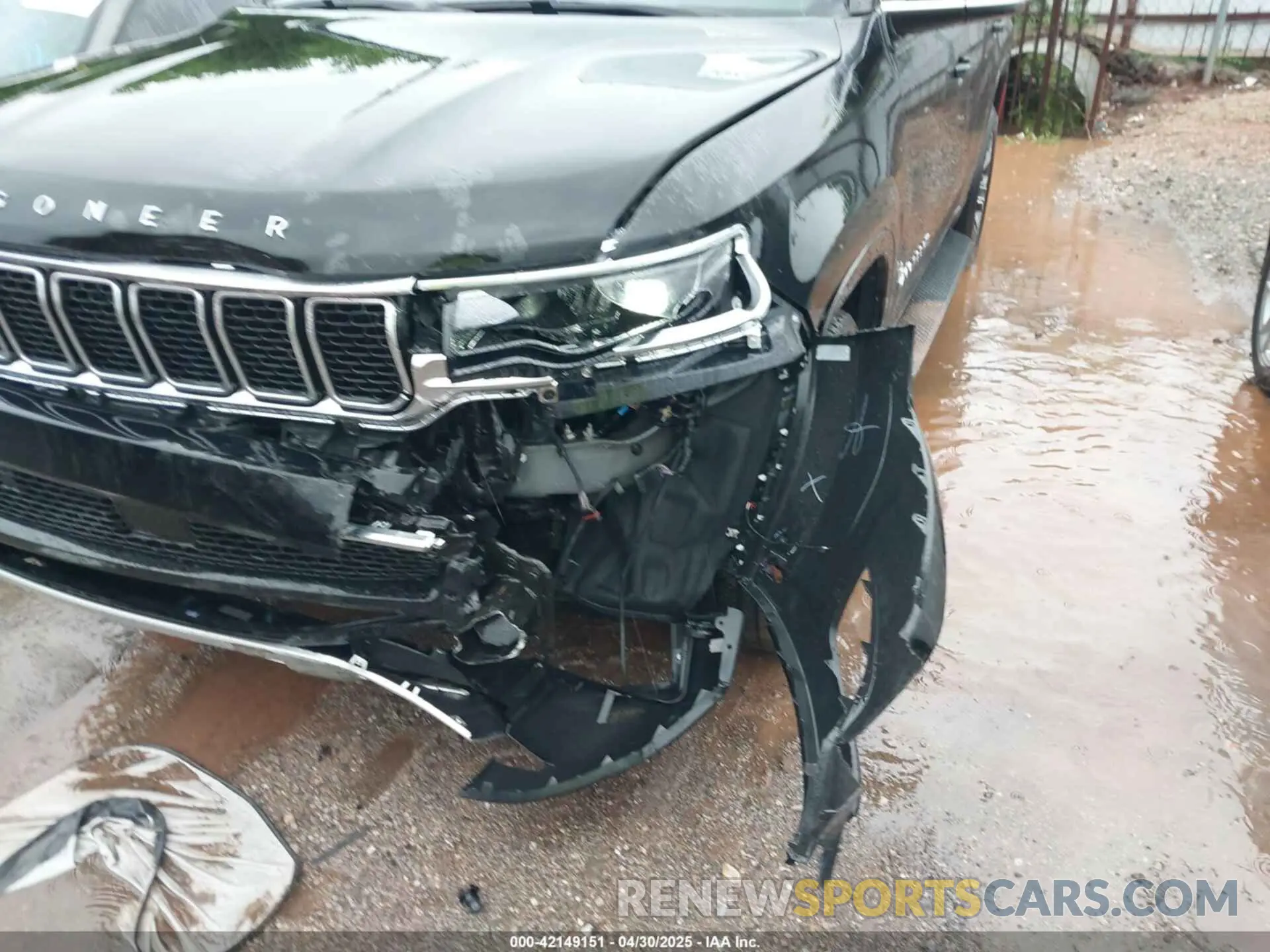 6 Photograph of a damaged car 1C4SJUBP9RS177512 JEEP WAGONEER 2024