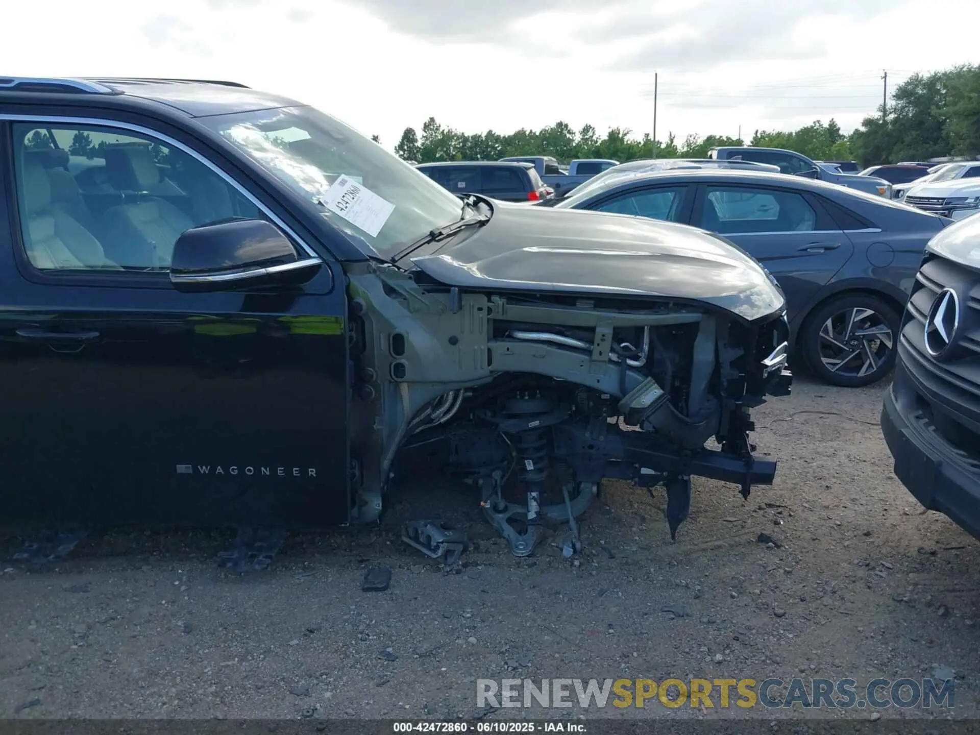 6 Photograph of a damaged car 1C4SJUBPXRS126049 JEEP WAGONEER 2024