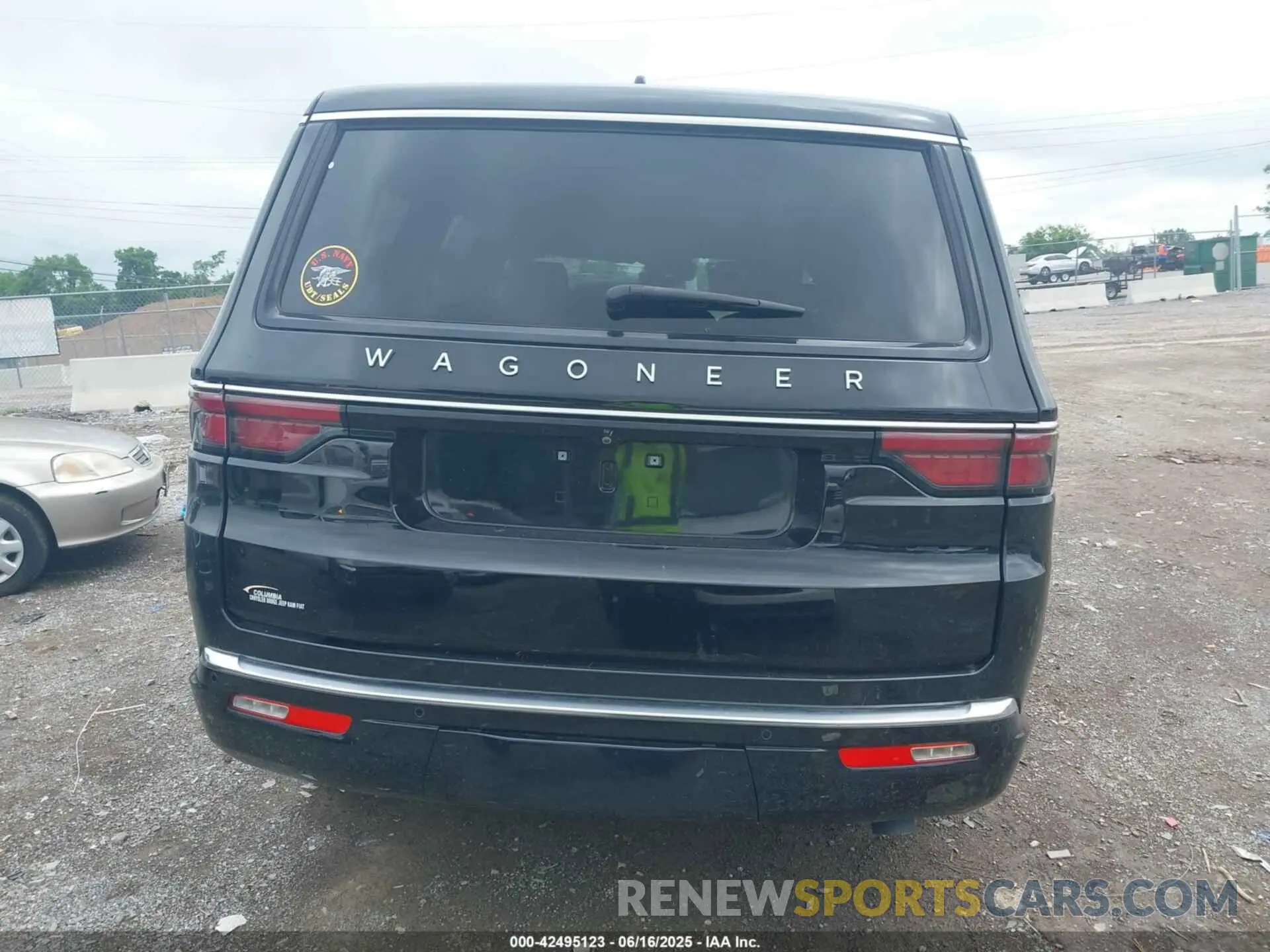 17 Photograph of a damaged car 1C4SJVAP5RS121011 JEEP WAGONEER 2024