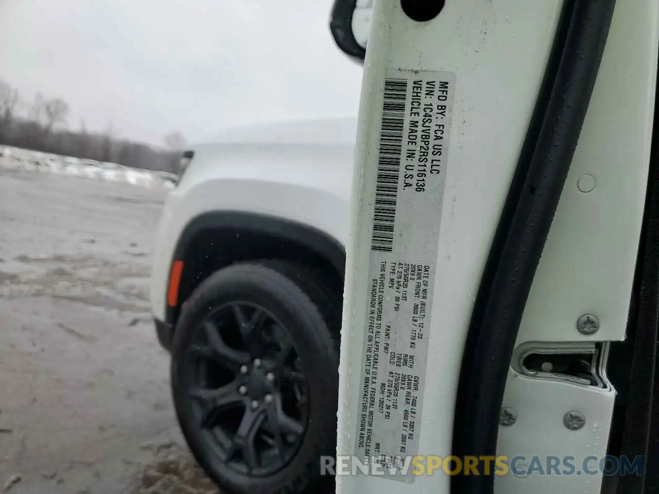 13 Photograph of a damaged car 1C4SJVBP2RS116136 JEEP WAGONEER 2024