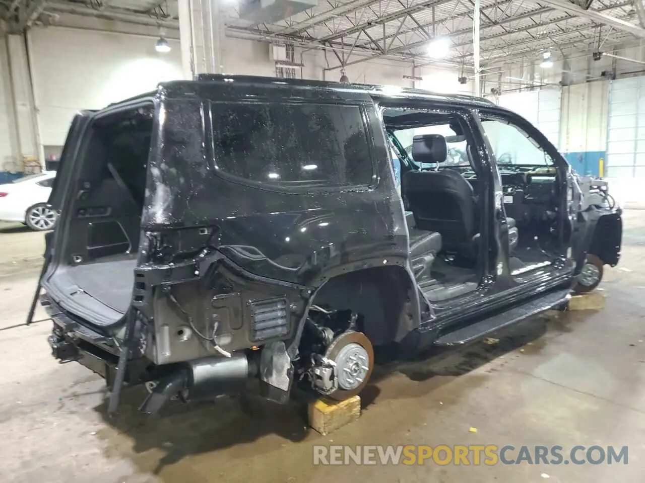 3 Photograph of a damaged car 1C4SJVBPXRS108401 JEEP WAGONEER 2024