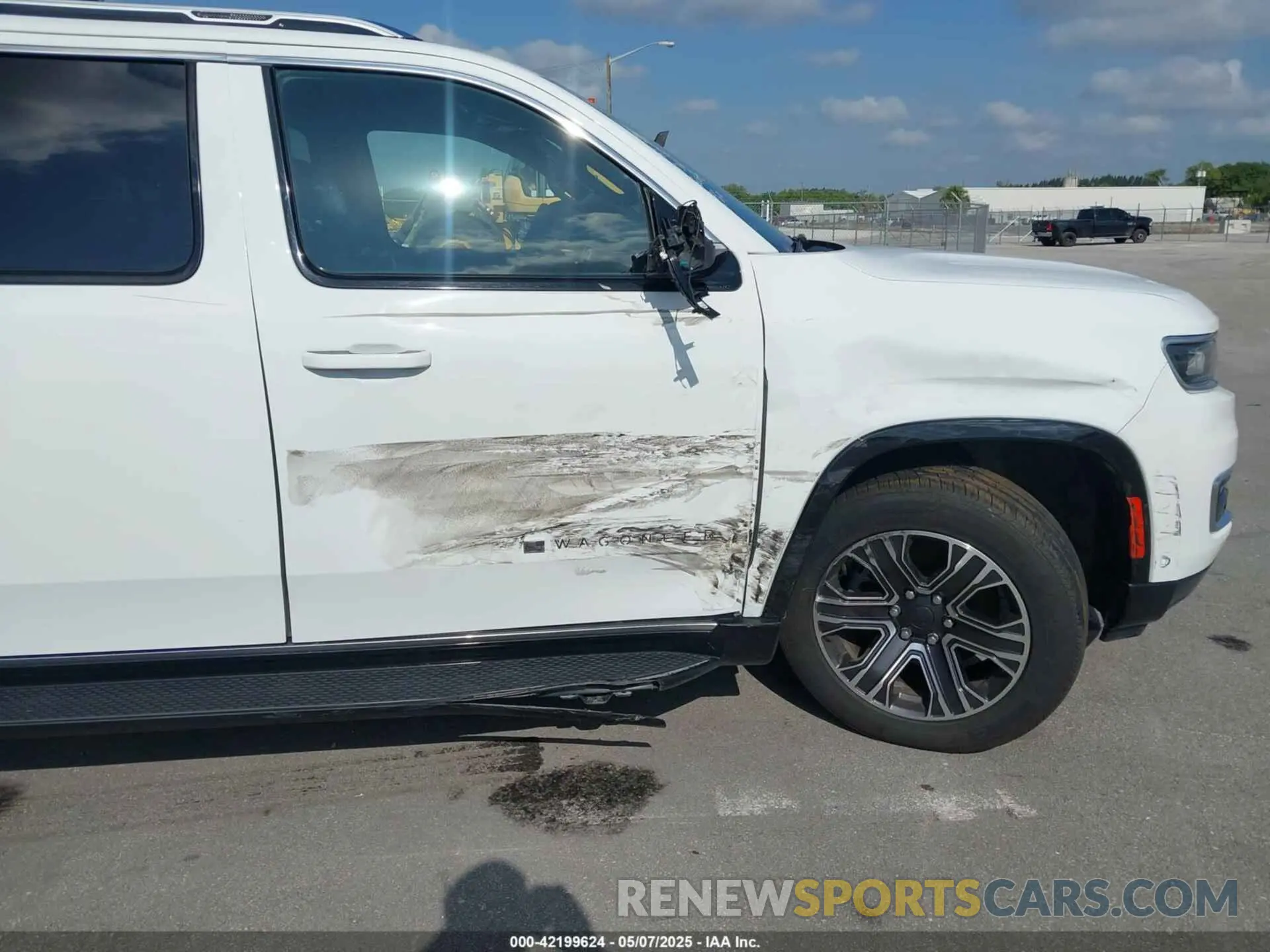 11 Photograph of a damaged car 1C4SJSBP6PS556999 JEEP WAGONEER L 2023