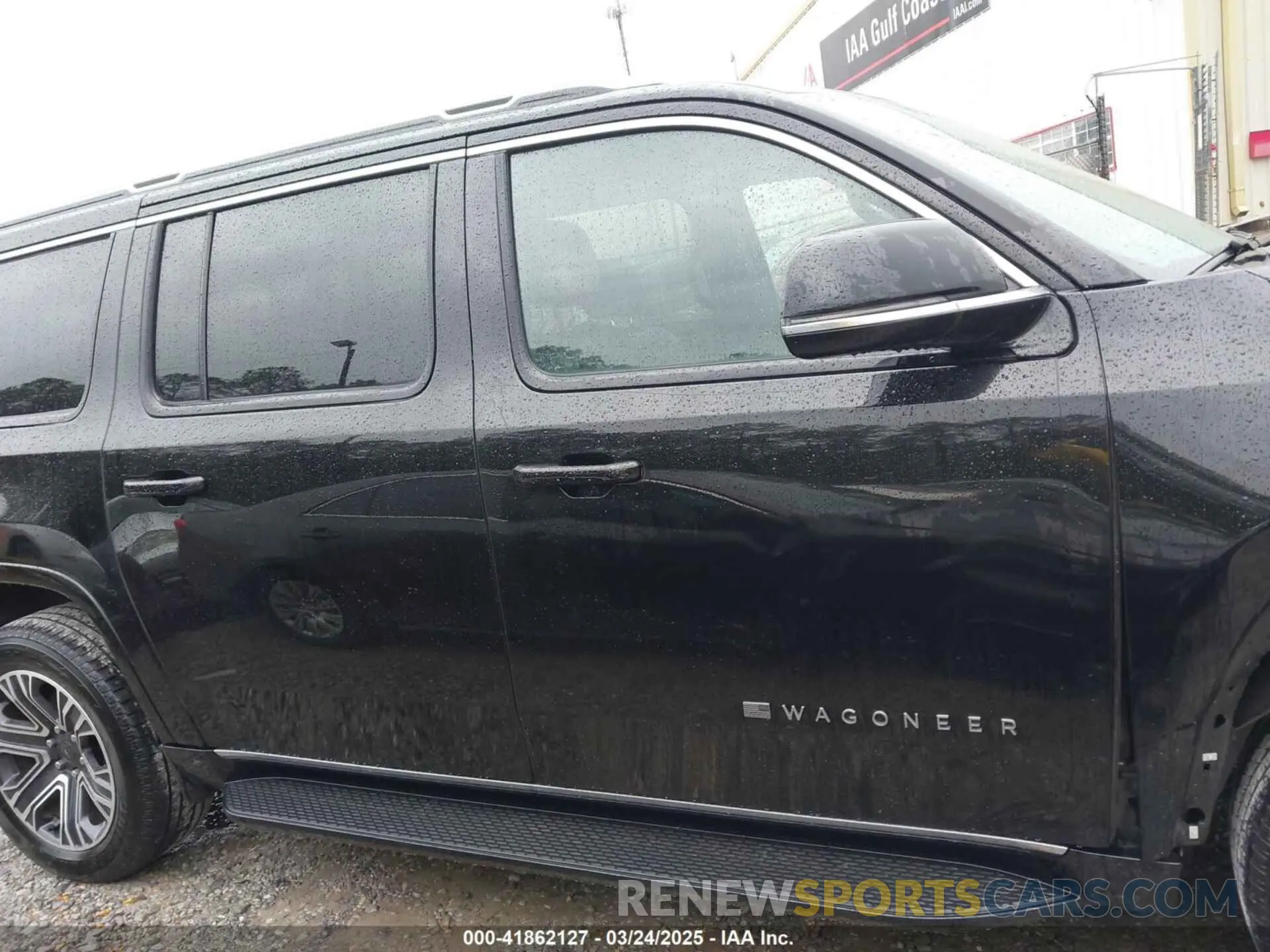 13 Photograph of a damaged car 1C4SJRBP4RS115609 JEEP WAGONEER L 2024