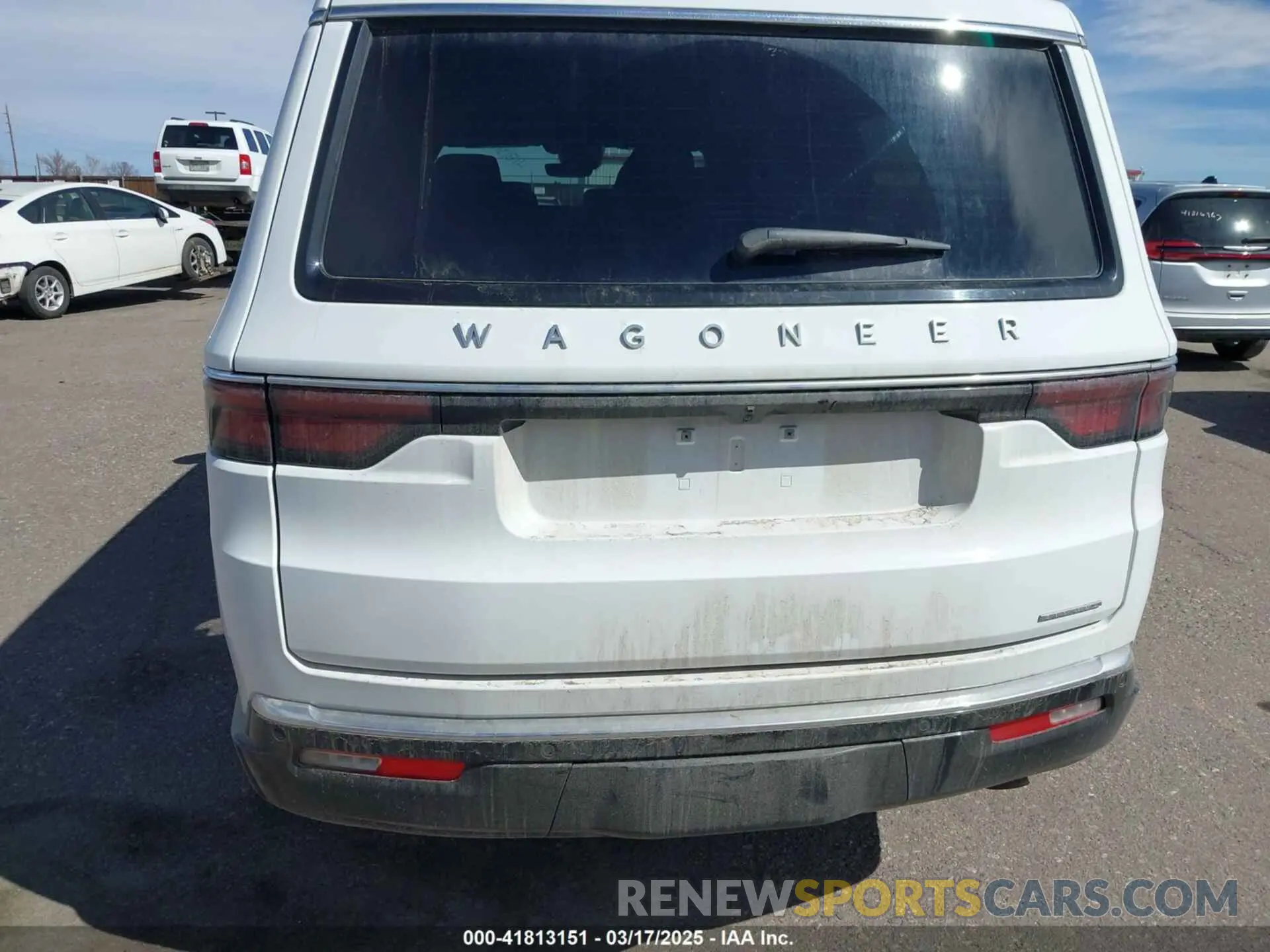 16 Photograph of a damaged car 1C4SJSBP0RS144757 JEEP WAGONEER L 2024
