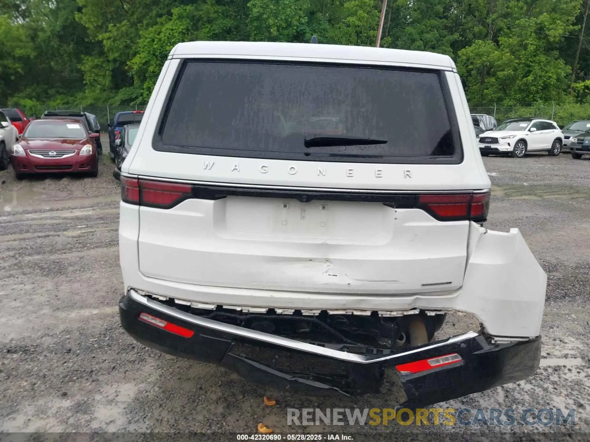 16 Photograph of a damaged car 1C4SJSBP3RS101496 JEEP WAGONEER L 2024