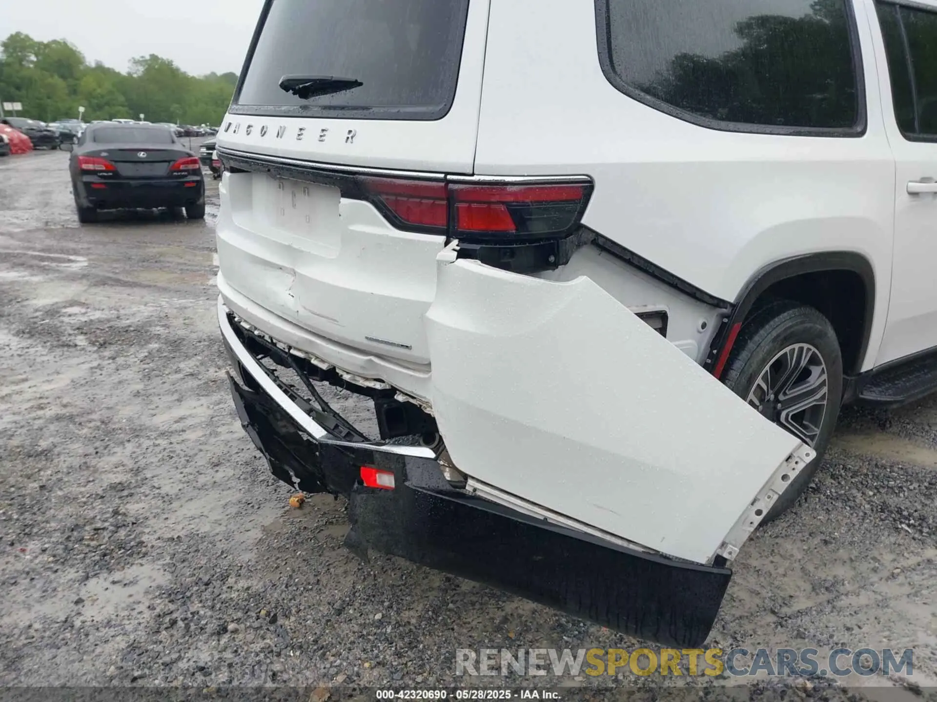 6 Photograph of a damaged car 1C4SJSBP3RS101496 JEEP WAGONEER L 2024
