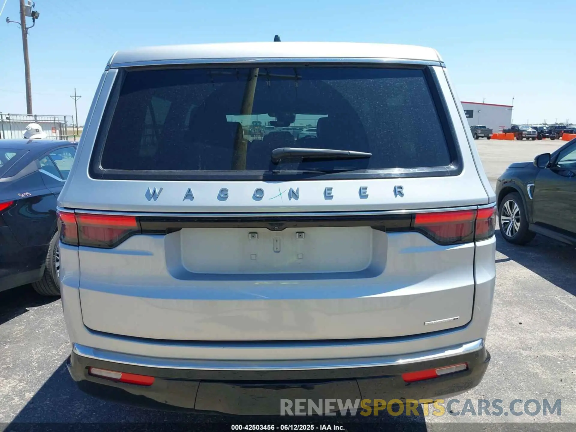 16 Photograph of a damaged car 1C4SJSBP8RS105303 JEEP WAGONEER L 2024