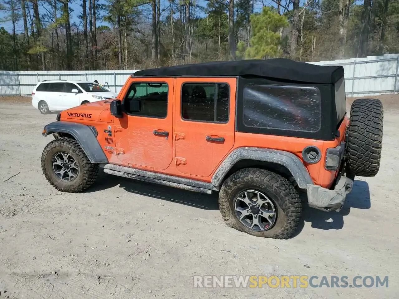 2 Photograph of a damaged car 1C4HJXDN9JW324495 JEEP WRANGLER 2018