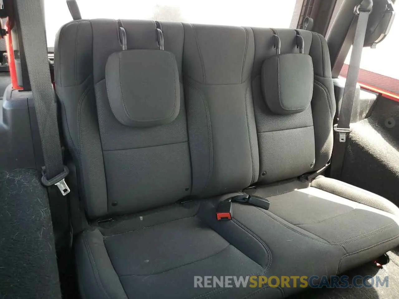 11 Photograph of a damaged car 1C4GJXAG1KW662461 JEEP WRANGLER 2019
