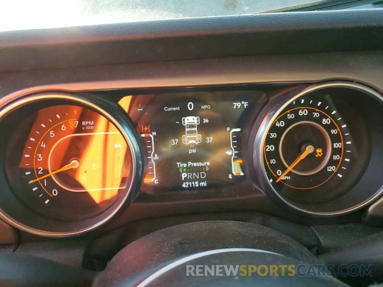 9 Photograph of a damaged car 1C4GJXAG3KW664311 JEEP WRANGLER 2019