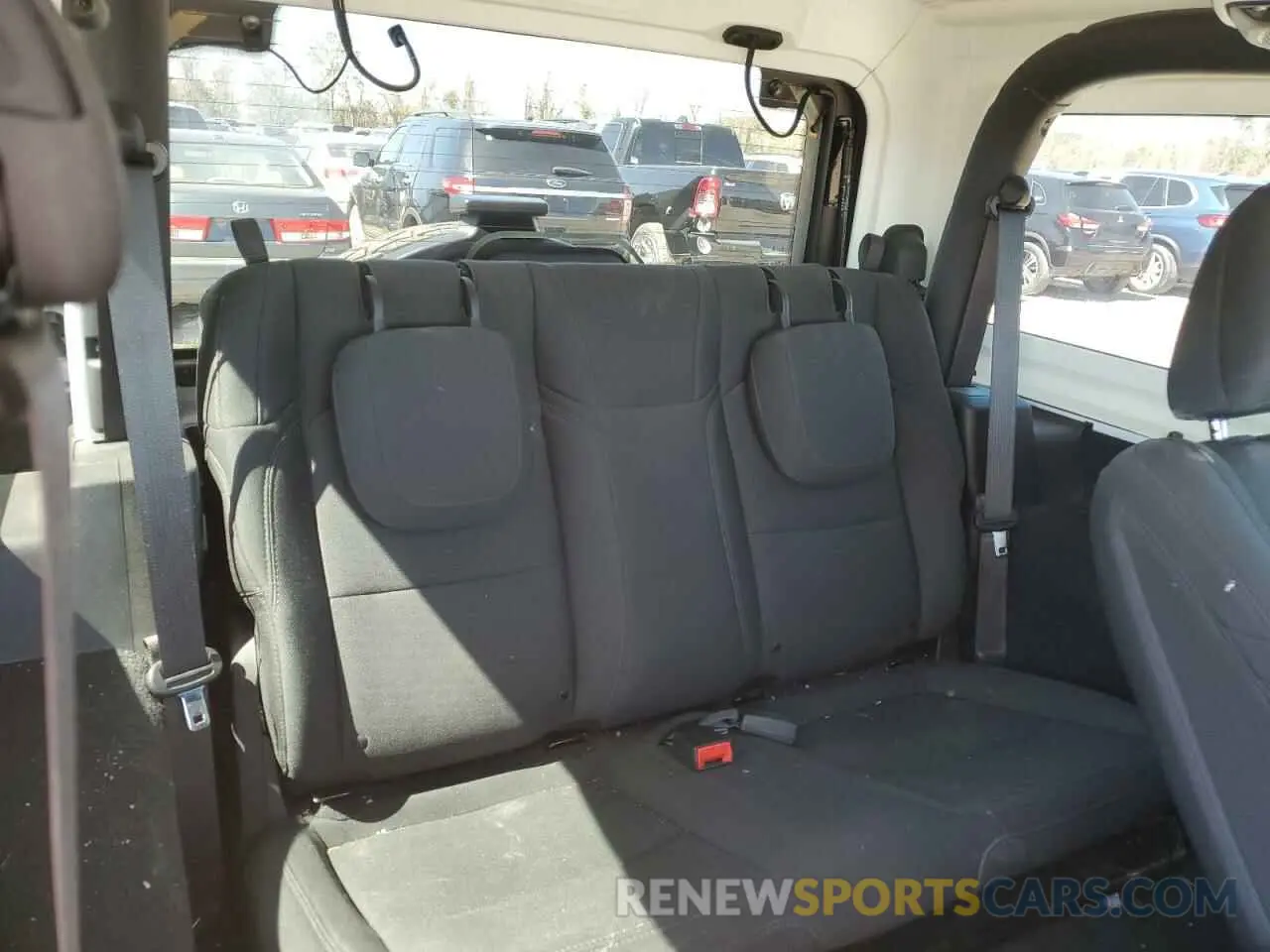 10 Photograph of a damaged car 1C4GJXAG4KW558031 JEEP WRANGLER 2019
