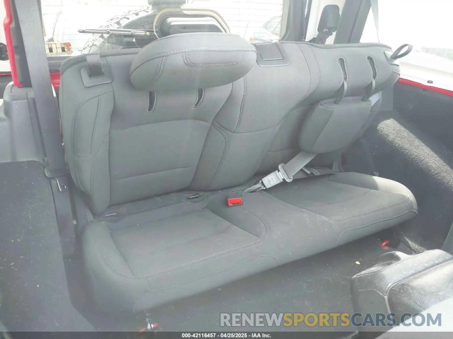 8 Photograph of a damaged car 1C4GJXAG4KW652569 JEEP WRANGLER 2019