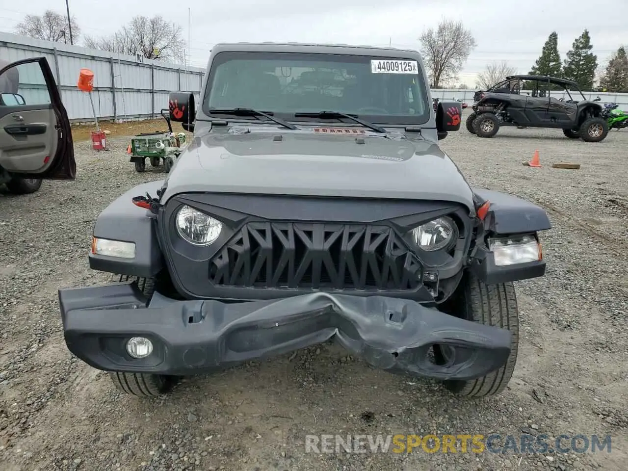 5 Photograph of a damaged car 1C4GJXAG6KW652525 JEEP WRANGLER 2019